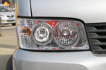 ���� �ž�T70L �¸��� 1.5L 116���� ���� 3.6�׵�������΢��(����)(SQR1031H06)ͼƬ