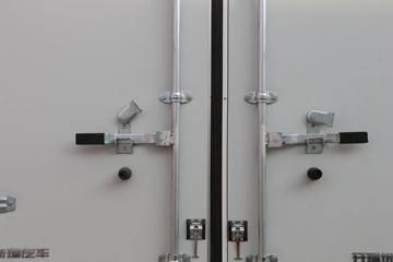 ���� �ž�T70 ������ 1.5L 116���� ���� 3.4�׵�����ʽ΢��(����)(SQR5032XXYH06)ͼƬ