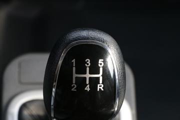 ���� �ž�T70 ������ 1.5L 116���� ���� 3.4�׵�����ʽ΢��(����)(SQR5032XXYH06)ͼƬ