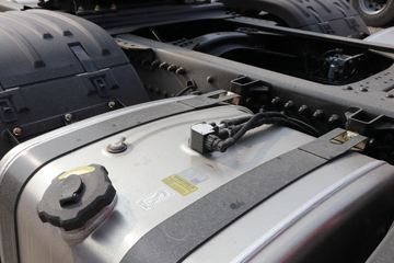 �������ó� �����콢KX ����� 520���� 6X4ǣ����(����)ͼƬ