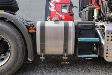 �������ó� �����콢KX ����� 520���� 6X4ǣ����(����)ͼƬ