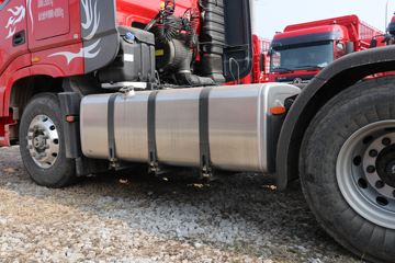 �������ó� �����콢KX ����� 520���� 6X4ǣ����(����)ͼƬ