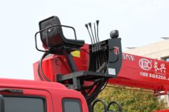 福田瑞沃 大金刚ES7 220马力 4X2 随车吊(国六)(长兴)(BJ5184JSQKPFN-01)