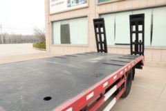 福田瑞沃 大金刚ES5 190马力 4X2 平板运输车(BJ5184TPBKPFG-01)
