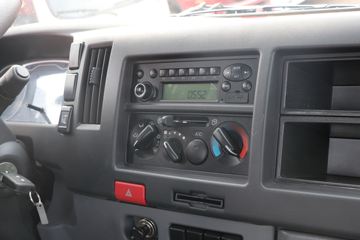 ���� ����˹Q8 С���� 170���� 4X2 5�������ػ���(����)(HFC1128P31K2D7S)ͼƬ