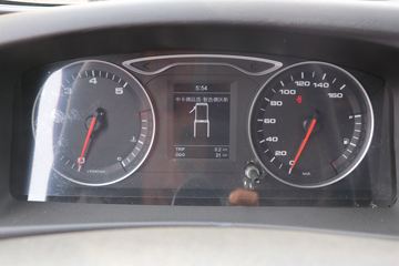 ���� ����˹Q8 С���� 170���� 4X2 5�������ػ���(����)(HFC1128P31K2D7S)ͼƬ