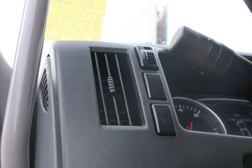 ���� ����˹Q8 С���� 170���� 4X2 5�������ػ���(����)(HFC1128P31K2D7S)ͼƬ