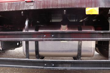 ���� ����˹Q8 С���� 170���� 4X2 5�������ػ���(����)(HFC1128P31K2D7S)ͼƬ