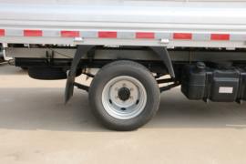 锐菱&nbsp;载货车底盘                                                图片