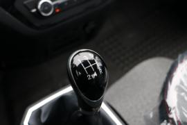 解放霸铃&nbsp;载货车驾驶室                                               图片