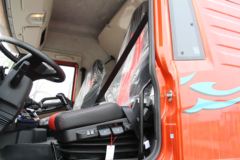 青岛解放 悍V2.0重卡 290马力 8X2 9.65米仓栅式载货车(CA5310CCYP1K2L7T10E6A80) 青岛解放 悍V2.0重卡 290马力 8X2 9.65米仓栅式载货车(CA5310CCYP1K2L7T10E6A80)