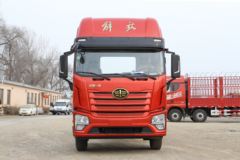 青岛解放 JK6中卡 260马力 4X2 6.8米仓栅式载货车(国六)(CA5180CCYP28K1L4E6)