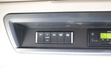 һ����� ��J6V 460���� 6X4ǣ����(����)(CA4250P66K25T1E6)ͼƬ