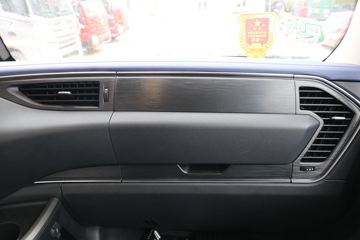 һ����� ��J6V 460���� 6X4ǣ����(����)(CA4250P66K25T1E6)ͼƬ