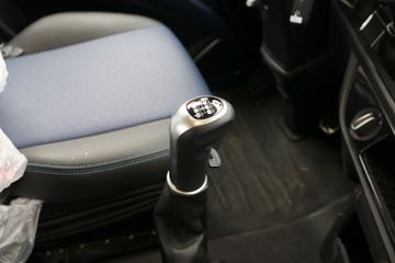 һ����� ��J6V 460���� 6X4ǣ����(����)(CA4250P66K25T1E6)ͼƬ