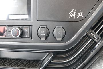 һ����� ��J6V 460���� 6X4ǣ����(����)(CA4250P66K25T1E6)ͼƬ