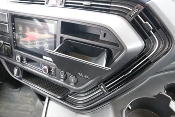 һ����� ��J6V 460���� 6X4ǣ����(����)(CA4250P66K25T1E6)ͼƬ