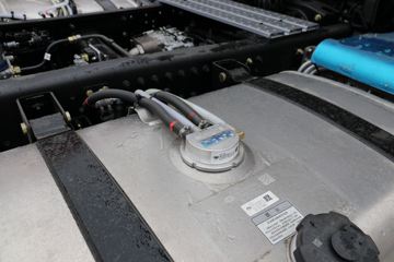 һ����� ��J6V 460���� 6X4ǣ����(����)(CA4250P66K25T1E6)ͼƬ