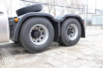 һ����� ��J6V 460���� 6X4ǣ����(����)(CA4250P66K25T1E6)ͼƬ