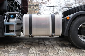 һ����� ��J6V 460���� 6X4ǣ����(����)(CA4250P66K25T1E6)ͼƬ