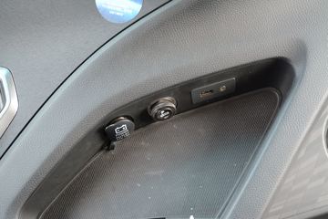 ���� ŷ������ ��Խ�� 580���� 6X4 AMT�Զ���ǣ����(����)(��������)ͼƬ