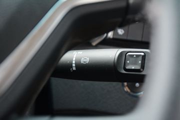 ���� ŷ������ ��Խ�� 580���� 6X4 AMT�Զ���ǣ����(����)(��������)ͼƬ