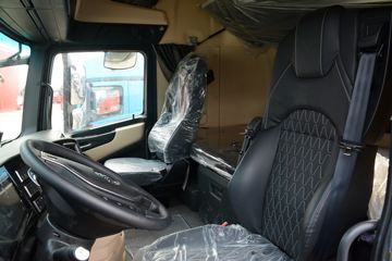 ���� ŷ������ ��Խ�� 580���� 6X4 AMT�Զ���ǣ����(����)(��������)ͼƬ