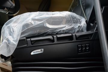 ���� ŷ������ ��Խ�� 580���� 6X4 AMT�Զ���ǣ����(����)(��������)ͼƬ