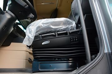 ���� ŷ������ ��Խ�� 580���� 6X4 AMT�Զ���ǣ����(����)(��������)ͼƬ