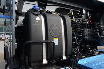 ���� ŷ������ ��Խ�� 580���� 6X4 AMT�Զ���ǣ����(����)(��������)ͼƬ