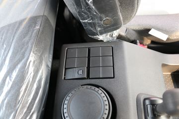 �������ó� ���KR�ؿ� 300���� 4X2 6.8�ײ�դʽ�ػ���(����)(����)(DFH5180CCYE15)ͼƬ