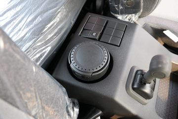 �������ó� ���KR�ؿ� 300���� 4X2 6.8�ײ�դʽ�ػ���(����)(����)(DFH5180CCYE15)ͼƬ