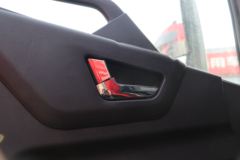 东风商用车 天锦KR重卡 300马力 4X2 6.8米仓栅式载货车(东风)(国六)(DFH5180CCYE15)