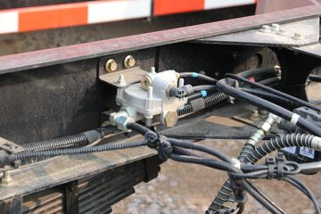 �������ó� ���KR�ؿ� 300���� 4X2 6.8�ײ�դʽ�ػ���(����)(����)(DFH5180CCYE15)ͼƬ