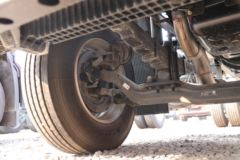 东风商用车 天锦KR重卡 300马力 4X2 6.8米仓栅式载货车(东风)(国六)(DFH5180CCYE15)