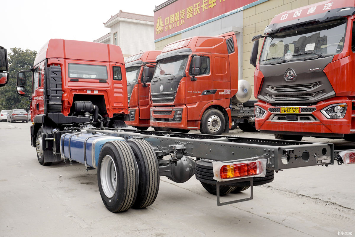й HOWO TX 270 4X2 6.8ײդʽ()(ZZ5187CCYK501GF1B)                                                