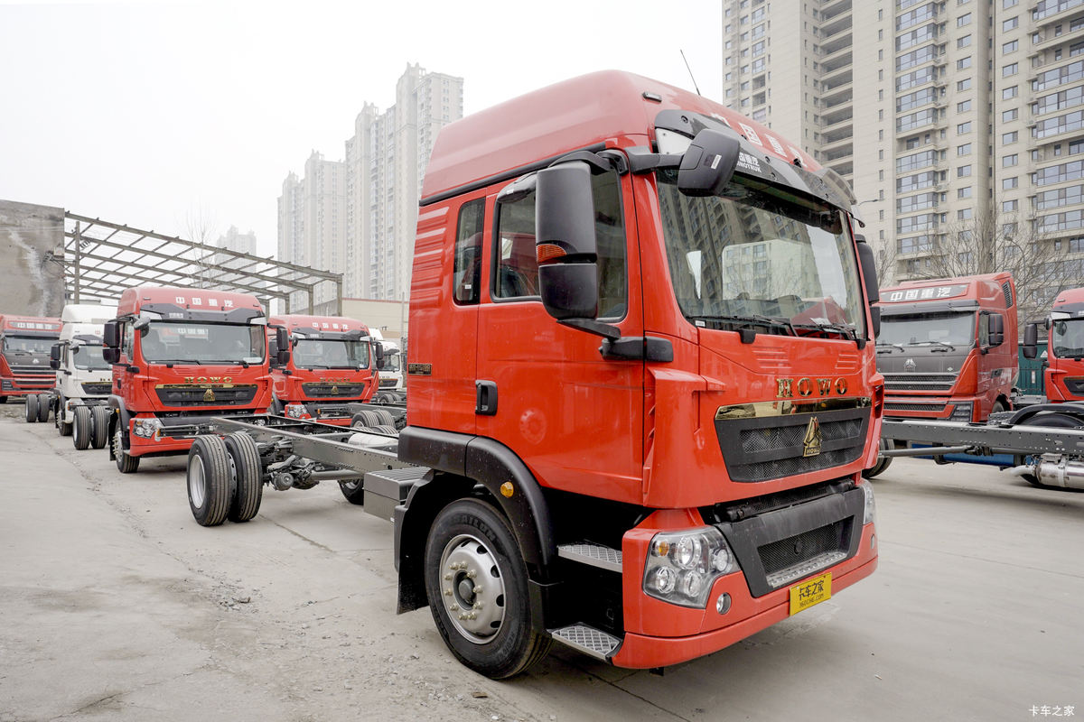 й HOWO TX 270 4X2 6.8ײդʽ()(ZZ5187CCYK501GF1B)                                                