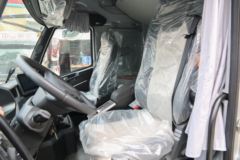 中国重汽 黄河 X7重卡 570马力 6X4 AMT自动挡牵引车(国六) 中国重汽 黄河 X7重卡 570马力 6X4 AMT自动挡牵引车(国六)