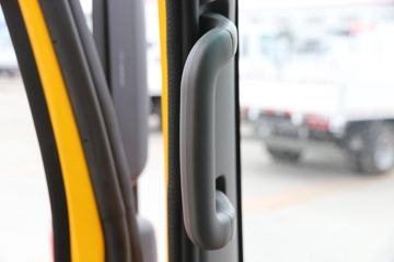 �������� ��ʨ 4.5T 4.15�׵��Ŵ��綯��ʽ�ῨͼƬ