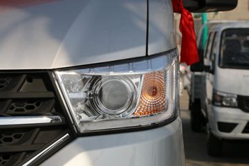 ����;�� T3Q(ԭС����W) 1.6L 123���� ���� 2.5��˫������С��ͼƬ