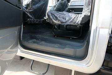 ����;�� T3Q(ԭС����W) 1.6L 123���� ���� 2.5��˫������С��ͼƬ