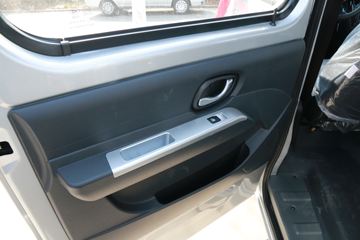 ����;�� T3Q(ԭС����W) 1.6L 123���� ���� 2.5��˫������С��ͼƬ
