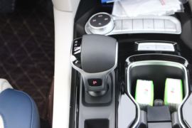 大将军G9&nbsp;皮卡驾驶室                                               图片