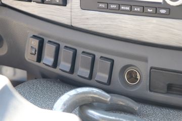 �칤�ؿ� E500 8X4 7.25������ʽ���綯�������������䳵ͼƬ