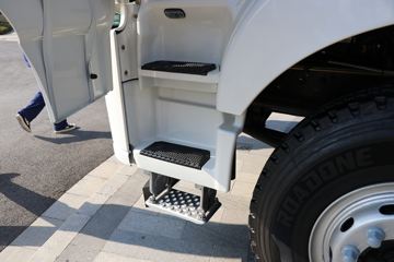 �칤�ؿ� E500 8X4 7.25������ʽ���綯�������������䳵ͼƬ