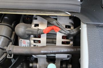 �������� �ǿ�A11 1.5L ����� ��׼�� 107���� ���� 3�׵�������΢��(����)(SC1022DEAF6)ͼƬ