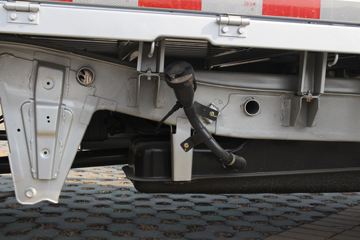 �������� �ǿ�A11 1.5L ����� ��׼�� 107���� ���� 3�׵�������΢��(����)(SC1022DEAF6)ͼƬ