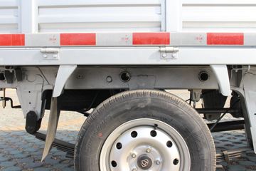 �������� �ǿ�A11 1.5L ����� ��׼�� 107���� ���� 3�׵�������΢��(����)(SC1022DEAF6)ͼƬ