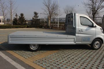 �������� �ǿ�A11 1.5L ����� ��׼�� 107���� ���� 3�׵�������΢��(����)(SC1022DEAF6)ͼƬ