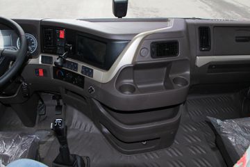 �������� ����H7�ؿ� 6X4 �任��һ��ǣ����ͼƬ